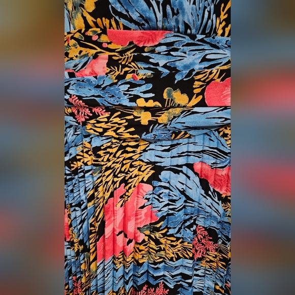 FOREVER UNIQUE Brighter Than the Sun Maxi Dress In Blue Floral. Size 10 NWT - Picture 11 of 16